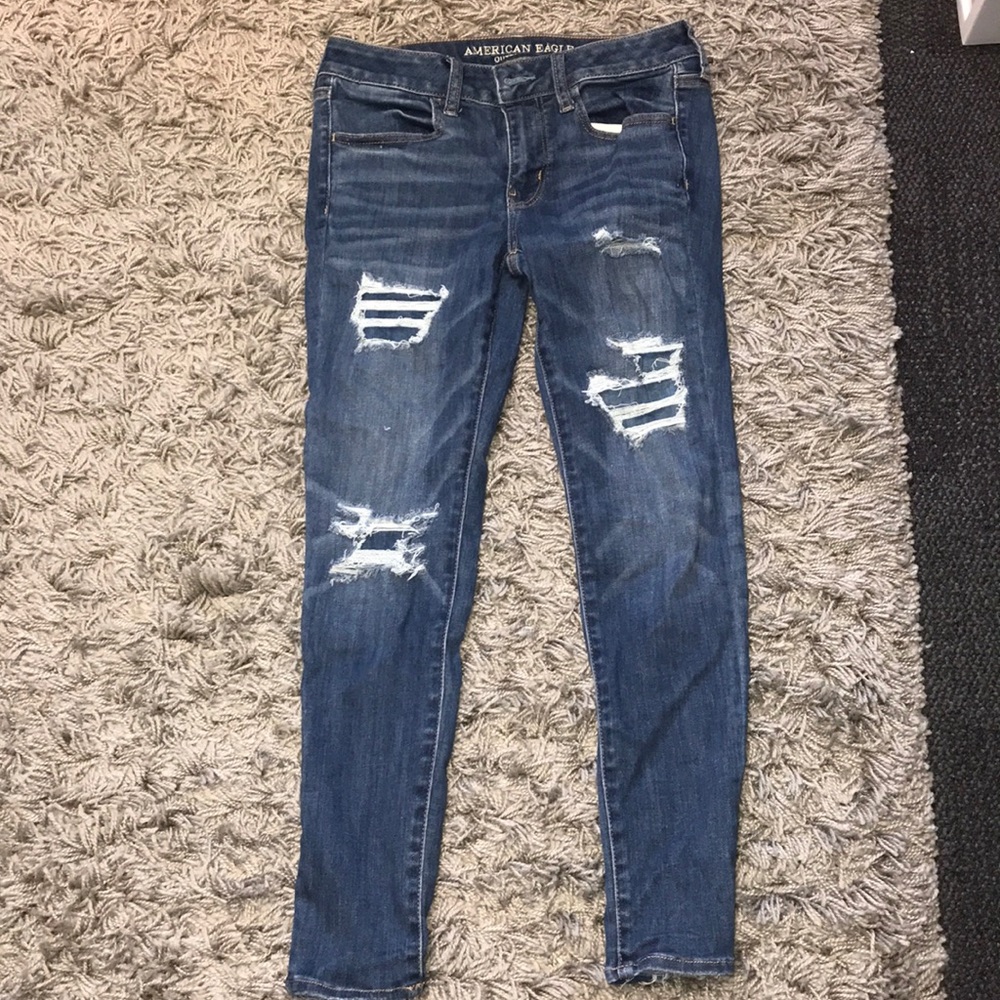 Super Stretch American Eagle Ripped Jeans!!